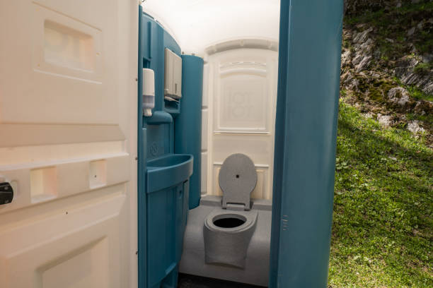 Best Portable toilet rental cost  in Gang Mills, NY
